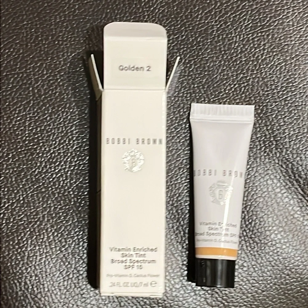 NEW Bobbi Brown Vitamin Enriched Hydrating Skin Tint SPF 15, MINI, GOLDEN 2